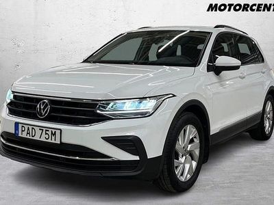 Vit Begagnad 2022 VW Tiguan Life SUV | 289 000 kr (Marknadspris)