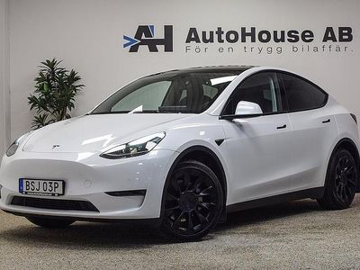 Vit Begagnad 2022 Tesla Model Y Long Range AWD SUV | 349 000 kr (Marknadspris)