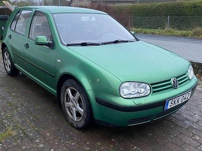 Begagnad 2001 VW Golf IV Halvkombi | 25 000 kr (Marknadspris)