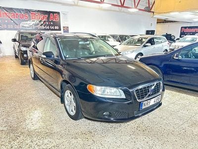 Begagnad Volvo V70 Momentum 146 HK (107 kW) 2009 Svart Kombi