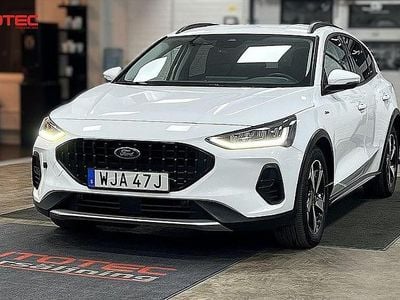 Vit Begagnad 2023 Ford Focus Business Edition Halvkombi | 174 900 kr (Bra pris)
