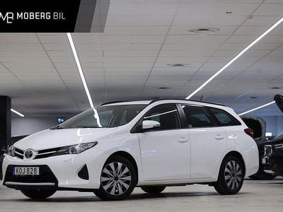 Vit Begagnad 2014 Toyota Auris Touring Sports Life Kombi | 89 900 kr (Bra pris)