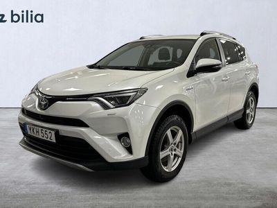 begagnad Toyota RAV4 Hybrid E-FOUR 2,5 Executive Dragkrok V-hjul Garanti