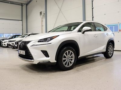 begagnad Lexus NX300h AWD 2.5 AWD E-CVT Keyless Skinn B-Kamera 197hk