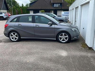 Mercedes B180