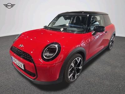 Begagnad Mini Cooper 158 HK (116 kW) 2024 Röd Halvkombi