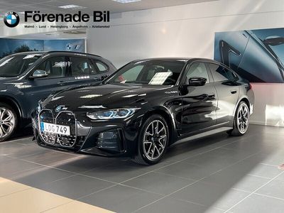 begagnad BMW i4 eDrive40 Gran Coupé M Sport Fully Charged Drag H K 2023, Personbil