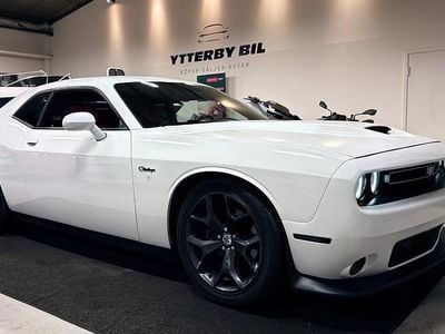 Begagnad Dodge Challenger 309 HK (227 kW) 2019 Vit Sportkupé