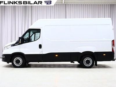 Vit Begagnad 2023 Iveco Daily Van | 379 875 kr (Marknadspris)