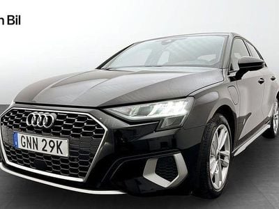Begagnad Audi A3 Advanced Plus 150 HK (110 kW) 2024 Brilliantsvart Sedan