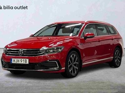 Röd Begagnad 2022 VW Passat GTE Kombi | 274 900 kr (Marknadspris)