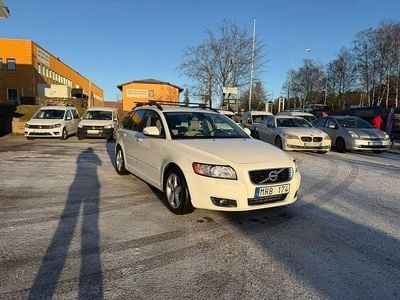 Vit Begagnad 2011 Volvo V50 Momentum Kombi | 39 800 kr (Bra pris)