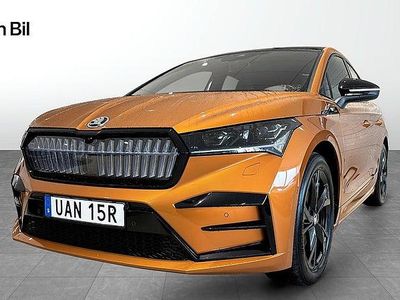 Orange Begagnad 2023 Skoda Enyaq iV RS SUV | 459 900 kr (Marknadspris)