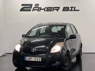 Begagnad Toyota Yaris 99 HK (72 kW) 2010 Svart Halvkombi