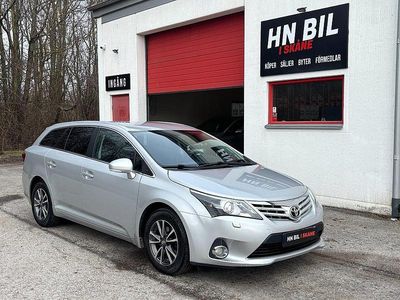 Begagnad Toyota Avensis Business Edition 147 HK (108 kW) 2012 Silver Kombi