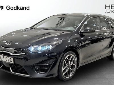 Svart Begagnad 2023 Kia Ceed Advance Halvkombi | 279 900 kr (Marknadspris)