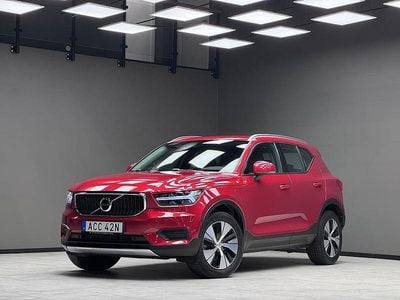Begagnad Volvo XC40 Momentum 179 HK (131 kW) 2020 Röd SUV