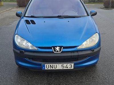 Begagnad 2004 Peugeot 206 Halvkombi | 17 500 kr (Marknadspris)
