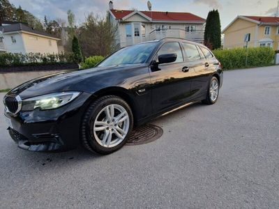 BMW 330e