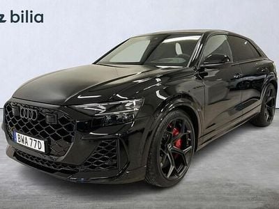 Begagnad Audi RS Q8 Performance 641 HK (471 kW) 2024 Svart SUV