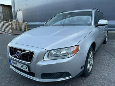 begagnad Volvo V70 2.0 Flexifuel Powershift Kinetic 145hk