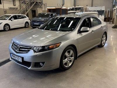 Silver Begagnad 2010 Honda Accord Elegance Sedan | 99 000 kr (Lite dyr)