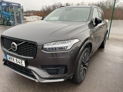 Platinumgrå metallic Begagnad 2023 Volvo XC90 Plus SUV | 649 000 kr