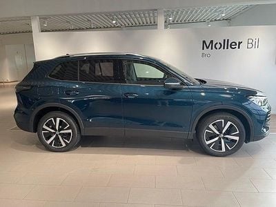 Ny VW Tiguan Life 204 HK (150 kW) 2025 Mörkblå (nightshade blue metallic) SUV