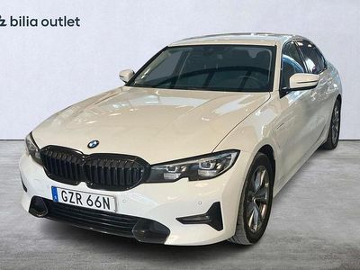 BMW 330e