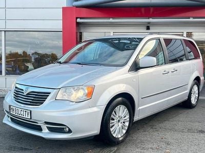 Begagnad Lancia Voyager 164 HK (120 kW) 2012 Grå Minibuss