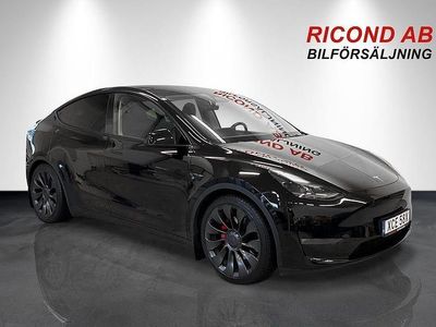 Svart Begagnad 2023 Tesla Model Y SUV | 549 900 kr
