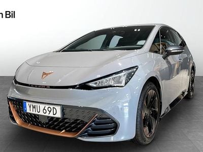 Ljusgrå Begagnad 2022 Cupra Born Halvkombi | 244 900 kr (Marknadspris)