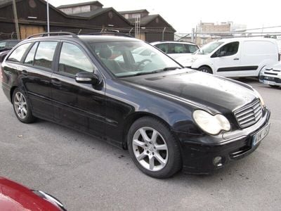 Begagnad Mercedes C180 143 HK (105 kW) 2004 Grå Kombi
