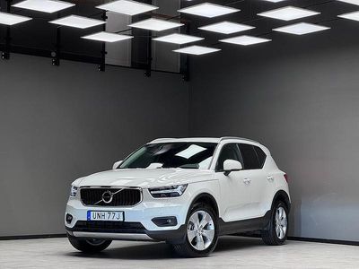 Vit Begagnad 2020 Volvo XC40 Momentum SUV | 289 900 kr (Marknadspris)