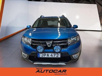 Blå Begagnad 2014 Dacia Sandero Stepway Kombi | 59 900 kr (Marknadspris)