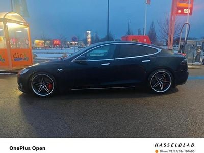 Svart Begagnad 2016 Tesla Model S Halvkombi | 333 000 kr (Marknadspris)
