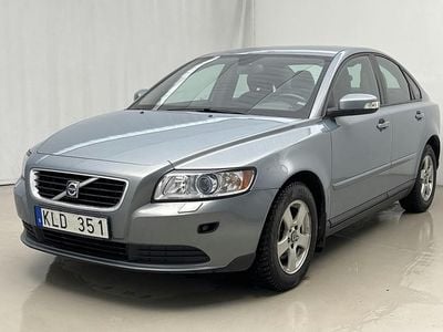 Ljusblå Begagnad 2008 Volvo S40 Kinetic Sedan | 42 000 kr (Marknadspris)
