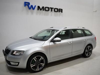 Silver Begagnad 2013 Skoda Octavia Elegance Kombi | 79 800 kr (Marknadspris)
