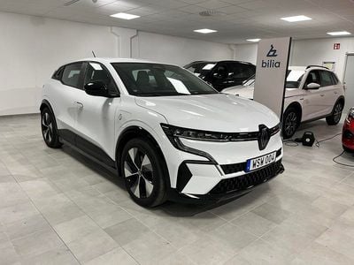 Vit Begagnad 2022 Renault Mégane IV Equilibre Halvkombi | 249 900 kr (Bra pris)
