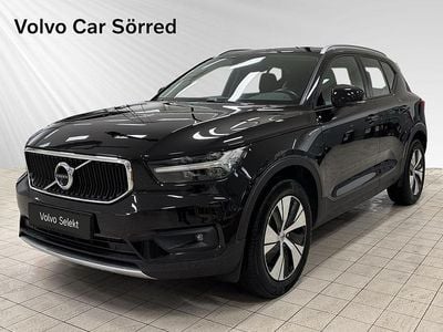 Svart Begagnad 2021 Volvo XC40 Momentum SUV | 309 000 kr (Marknadspris)