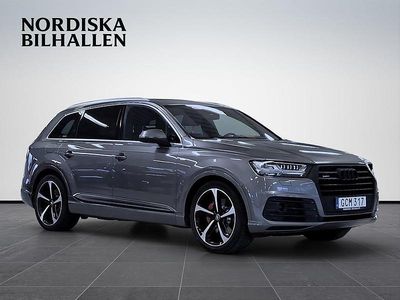 Grå Begagnad 2015 Audi Q7 S-Line SUV | 294 795 kr (Marknadspris)