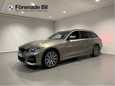 Grå Begagnad 2021 BMW 330e M Sport Kombi | 349 000 kr (Marknadspris)