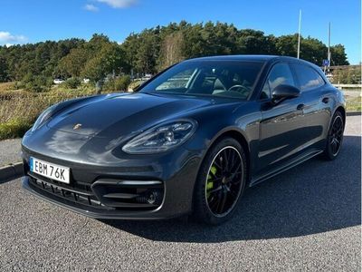 Porsche Panamera 4