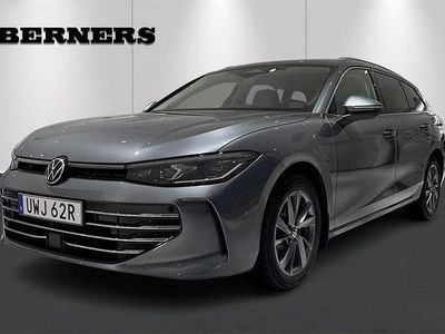 Grå Begagnad 2025 VW Passat Elegance Kombi | 559 900 kr