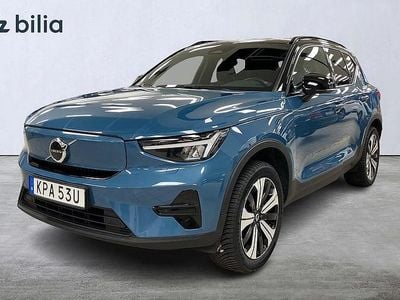 Blå Begagnad 2022 Volvo XC40 Core SUV | 329 900 kr
