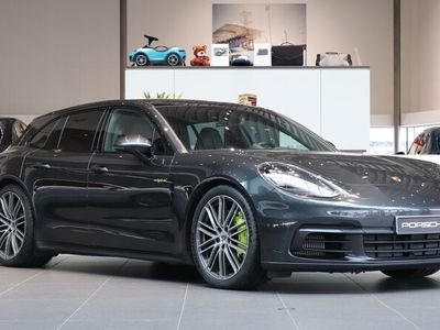 Porsche Panamera 4