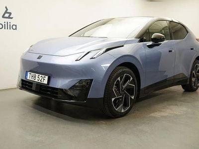 Begagnad Lynk & Co 02 202 kW (275 HK) 2024 Blå SUV