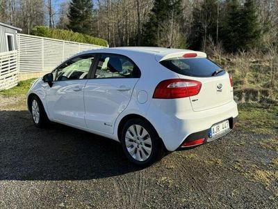 begagnad Kia Rio 5-dörrar 1.2 CVVT GLS Euro 5