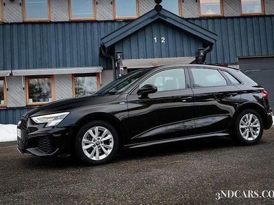 Begagnad Audi A3 Sportback S-Line 150 HK (110 kW) 2020 Svart Halvkombi