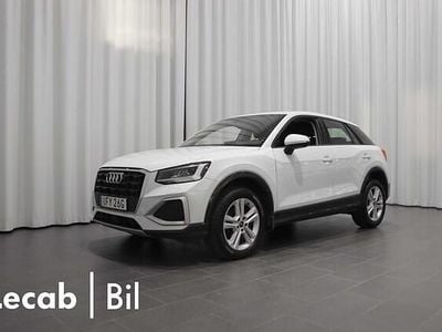 Begagnad Audi Q2 Advanced Plus 150 HK (110 kW) 2023 Glaciärvit metallic SUV